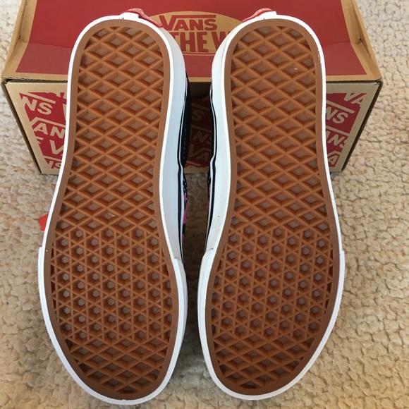 NWT Vans Slip On Leopard Sneakers, W 5.5, Y 4 - Picture 4 of 7